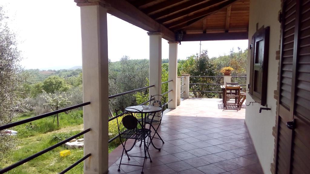 Agriturismo La Chiocciola Поджио-Мурелла Экстерьер фото